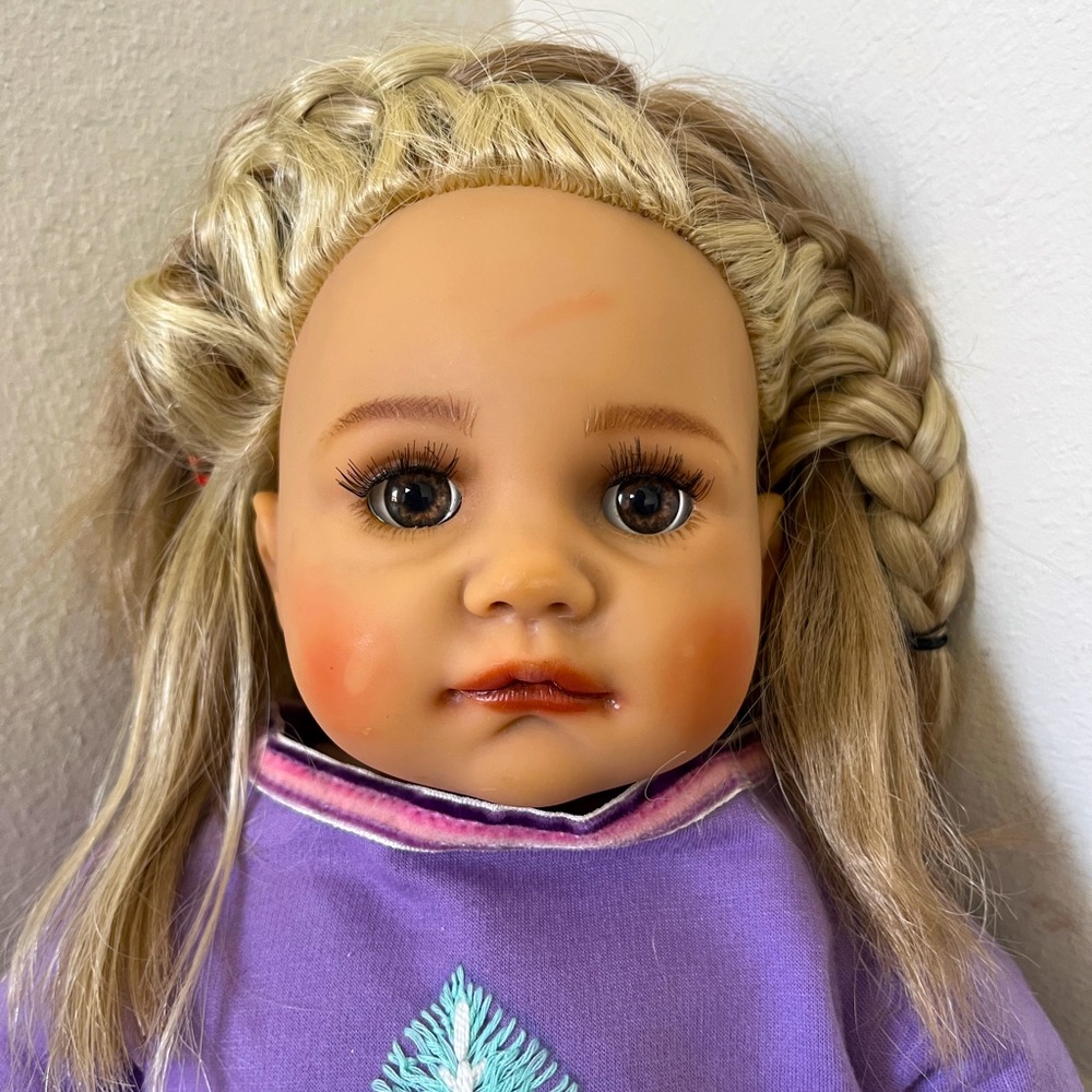 Zapf Creations Little sunshine OOAK-repainted German collection doll